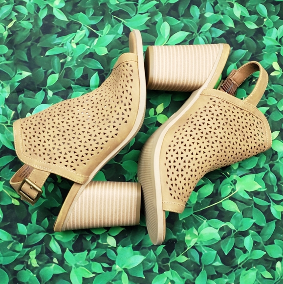 Milliana Sling Heel Sandals - Picture 1 of 9